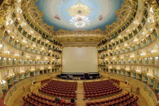 colpo di scena ha colpito il Teatro La Fenice di Venezia