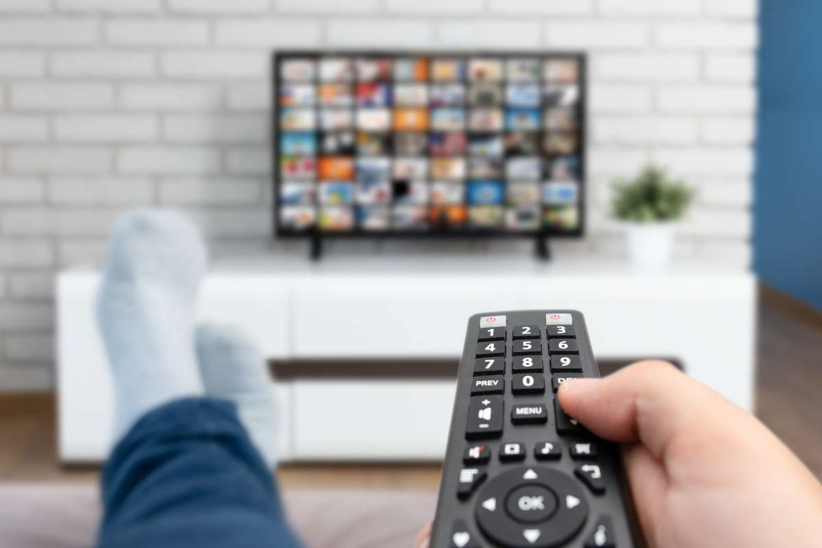 attenzione la tua tv ti può spiare